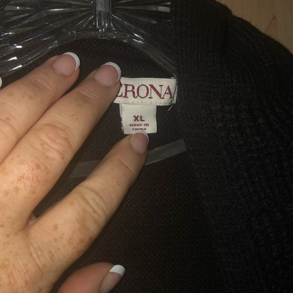 BNWOT - Black Cardigan With Grey and White Design - Picture 3 of 4